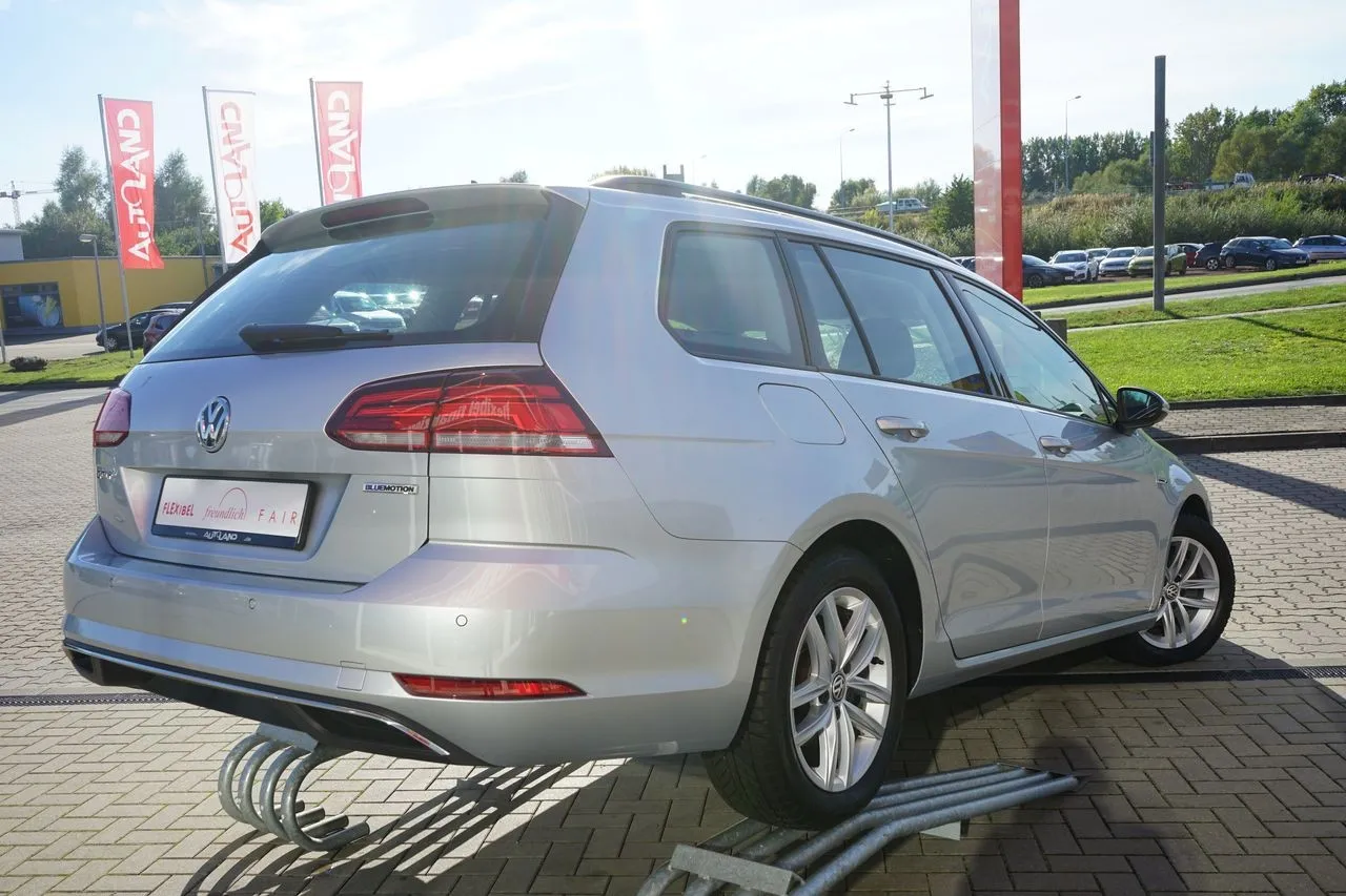 Volkswagen Golf Variant 1.5 TSI Navi Tempomat...  Image 4