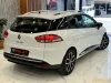 Renault Clio 1.5 dCi SportTourer Touch Thumbnail 2